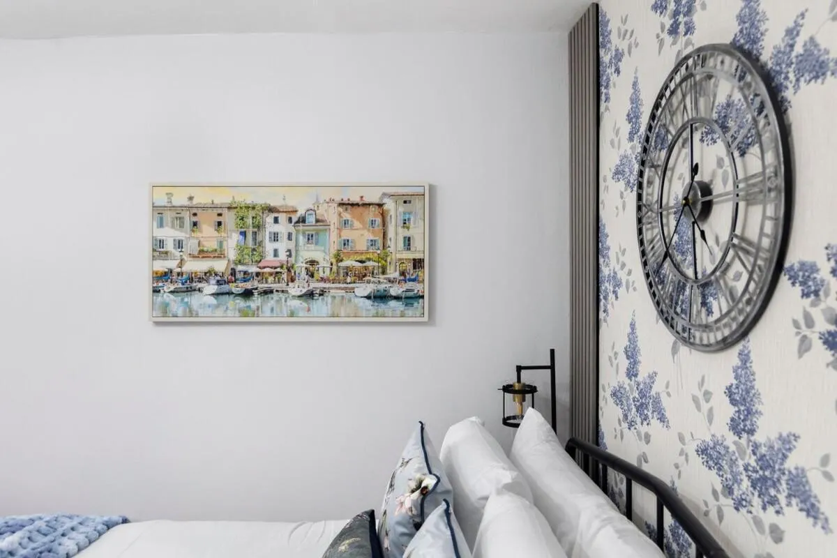 Image 2 of Cosy London Gem next Transport easy access to Central London