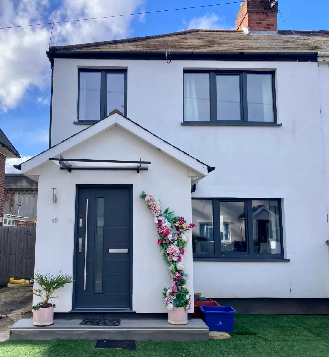 Image 5 of Cosy Modern Family Home Free Parking Garden