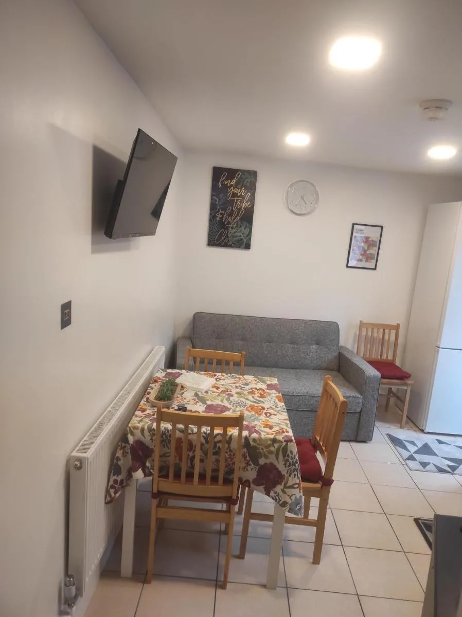 Image 5 of Cosy Private Home in London with Garden