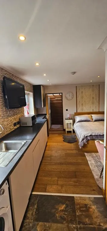 Image 1 of Cosy Studio Quest House