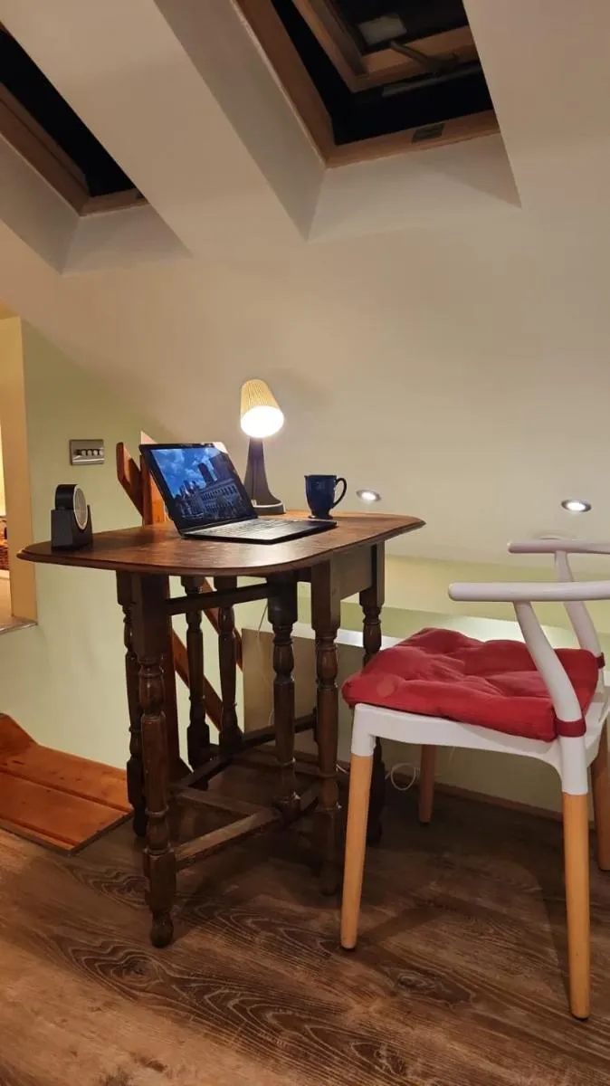 Image 4 of Cosy Suite with Private Access in London Putney