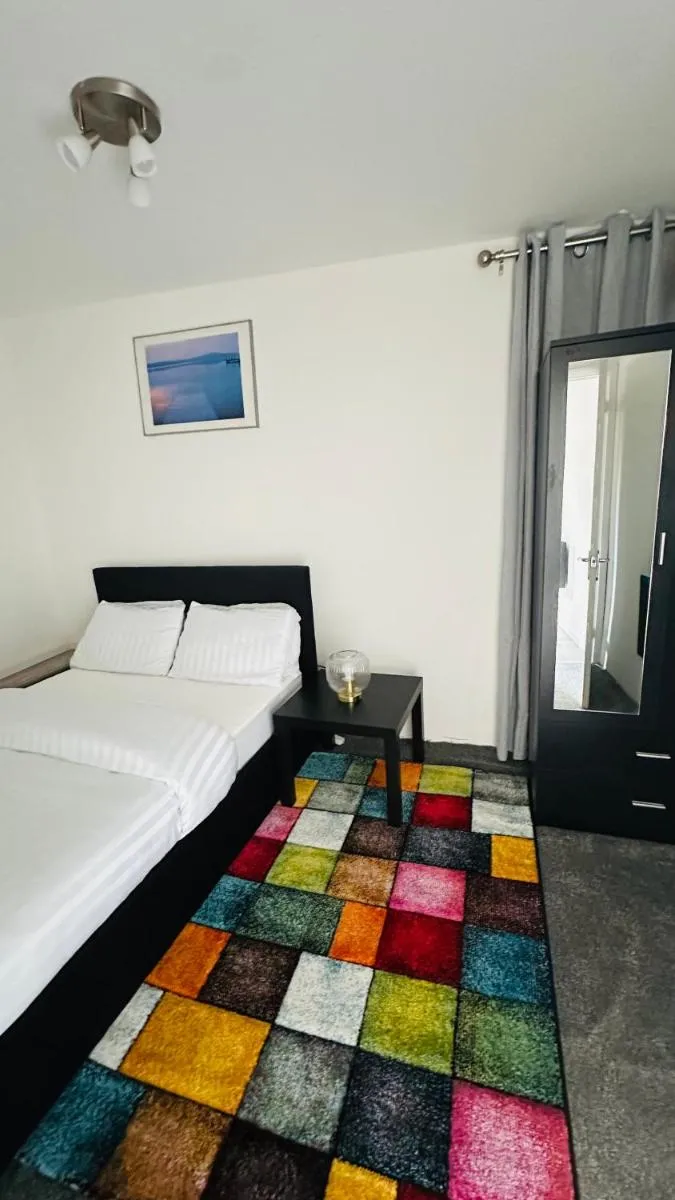 Image 4 of Cosy and Comfy Deluxe Entire Apartment