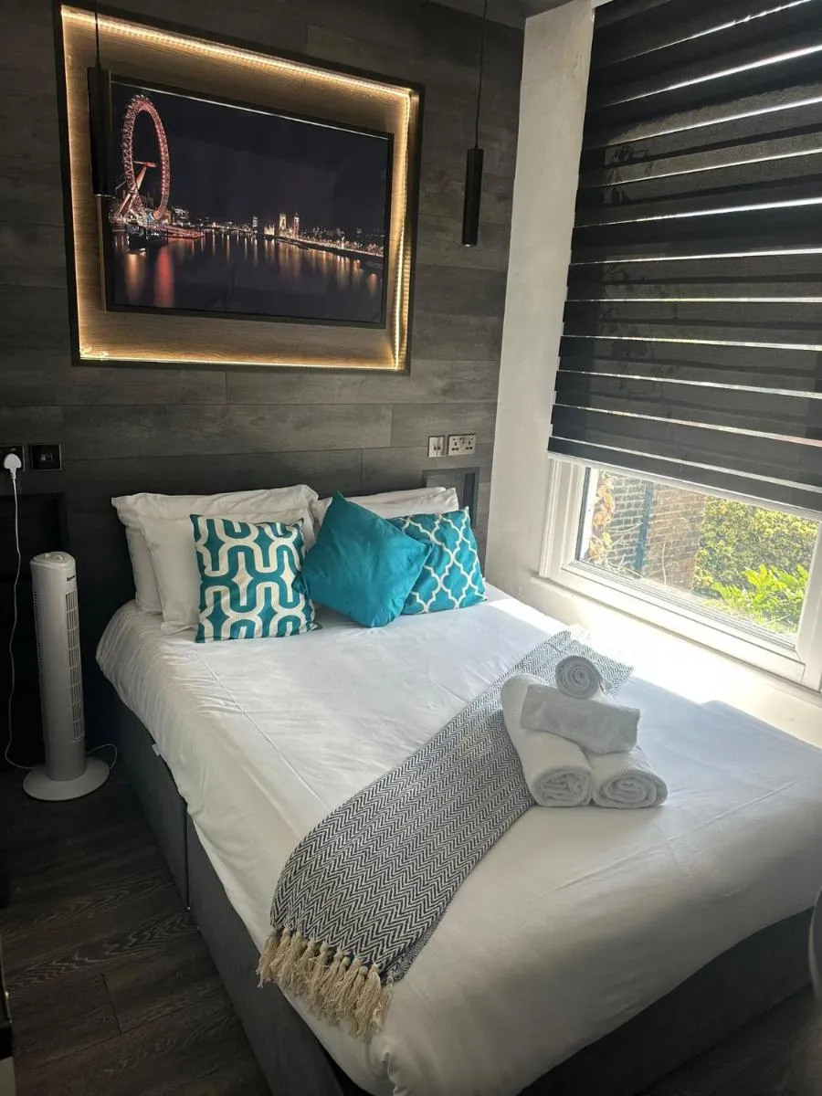 Image 5 of Cosy and Modern Studio – 10 min to Underground Station