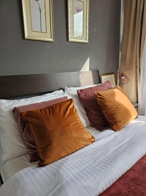 Image 4 of Cosy and quiet one bedroom Thames flat
