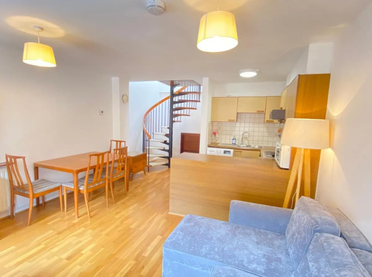 Image 4 of Cosy duplex in Central London