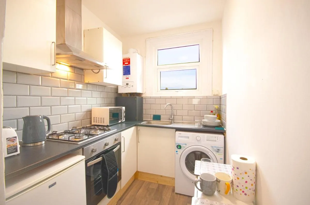 Image 5 of Cosy family home w/Wi-Fi, parking, self check-in