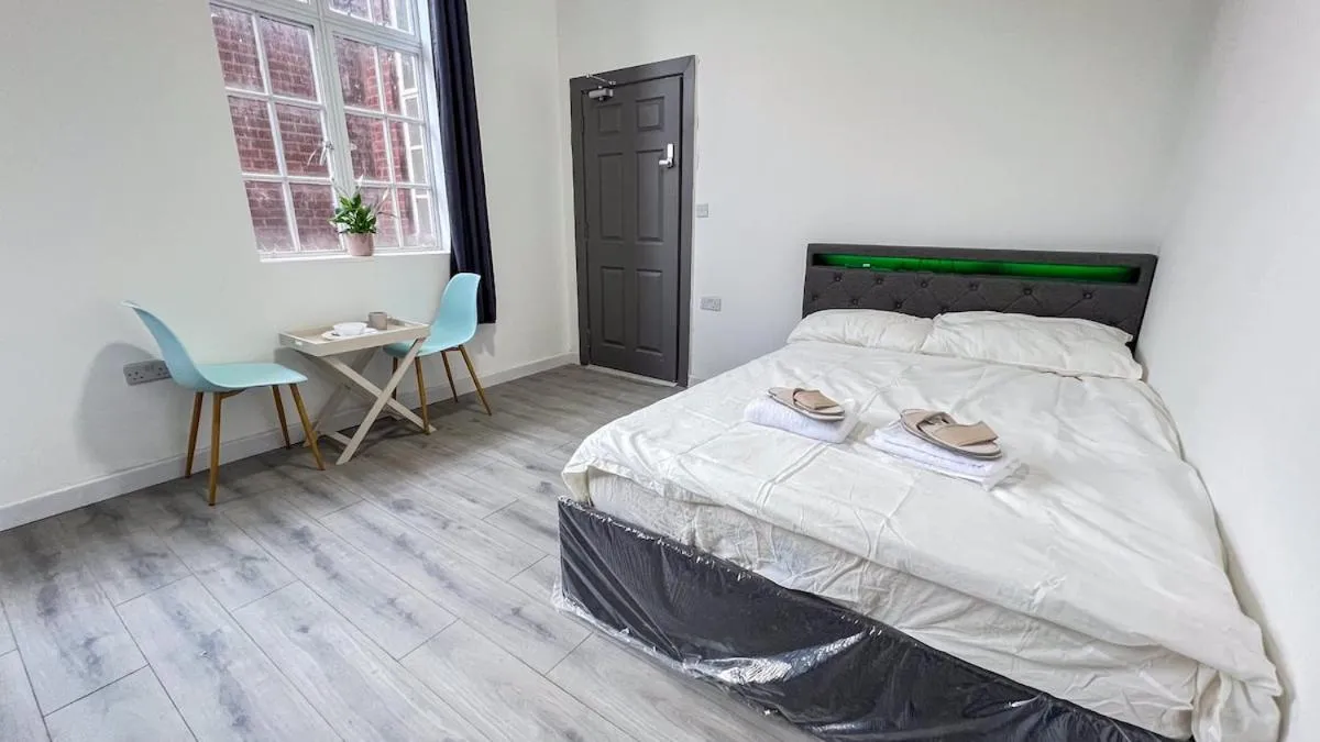 Image 5 of Cosy studio flat in Edgware HA8