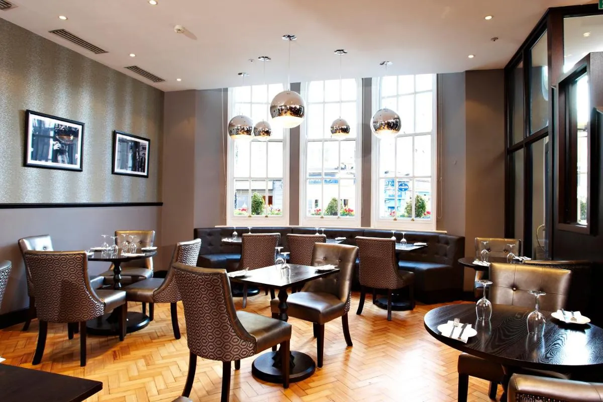 Image 5 of Courthouse Hotel London