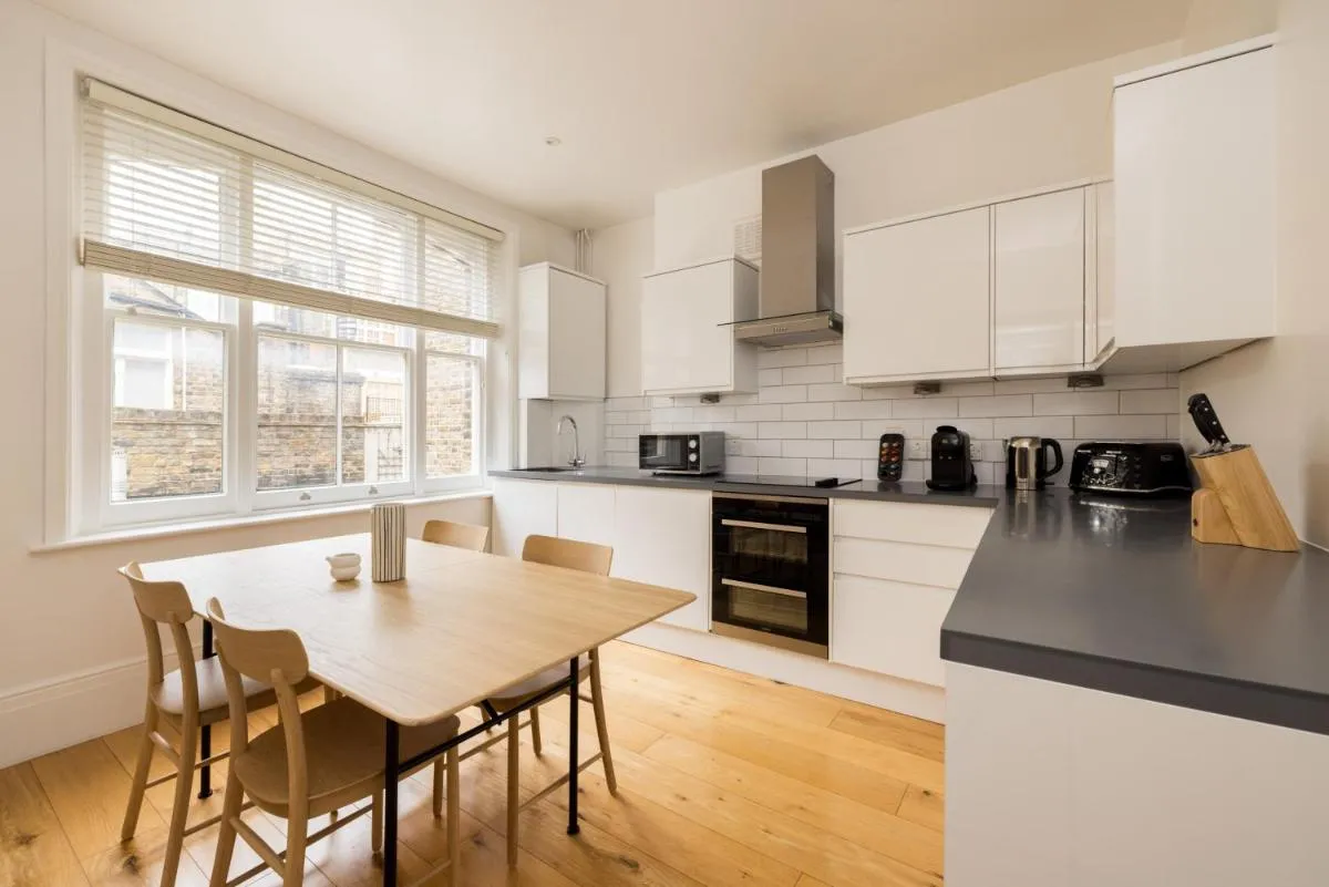 Image 4 of Covent Garden Apartments – Netflix and Nespresso