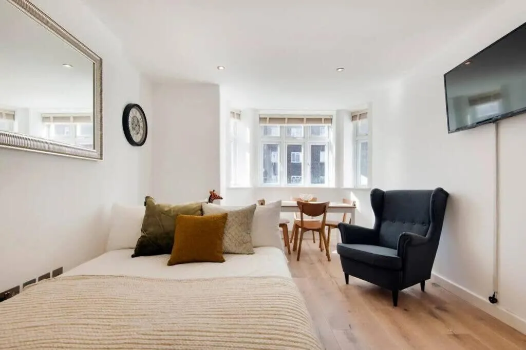 Image 5 of Cozy 1 bedroom apartment in Notting Hill