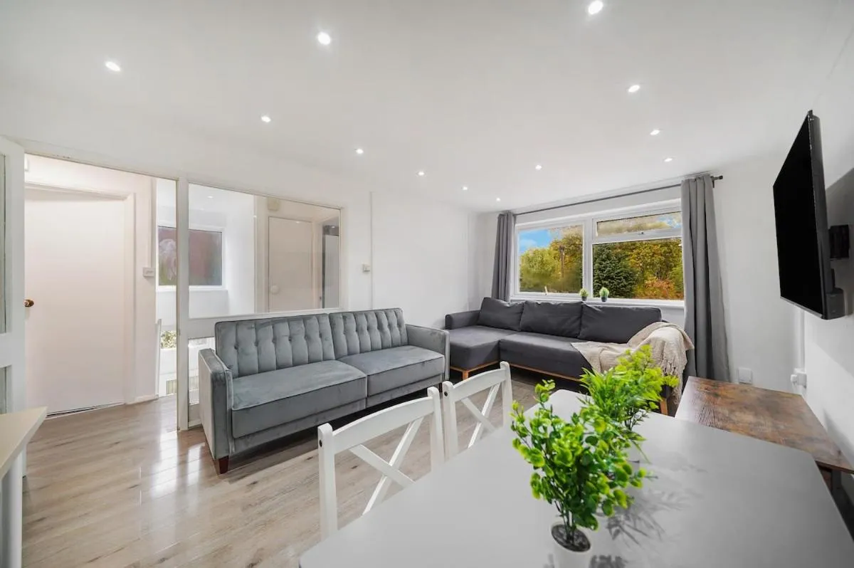 Image 5 of Cozy 2 bed Close to Wembley Reduction for long stay
