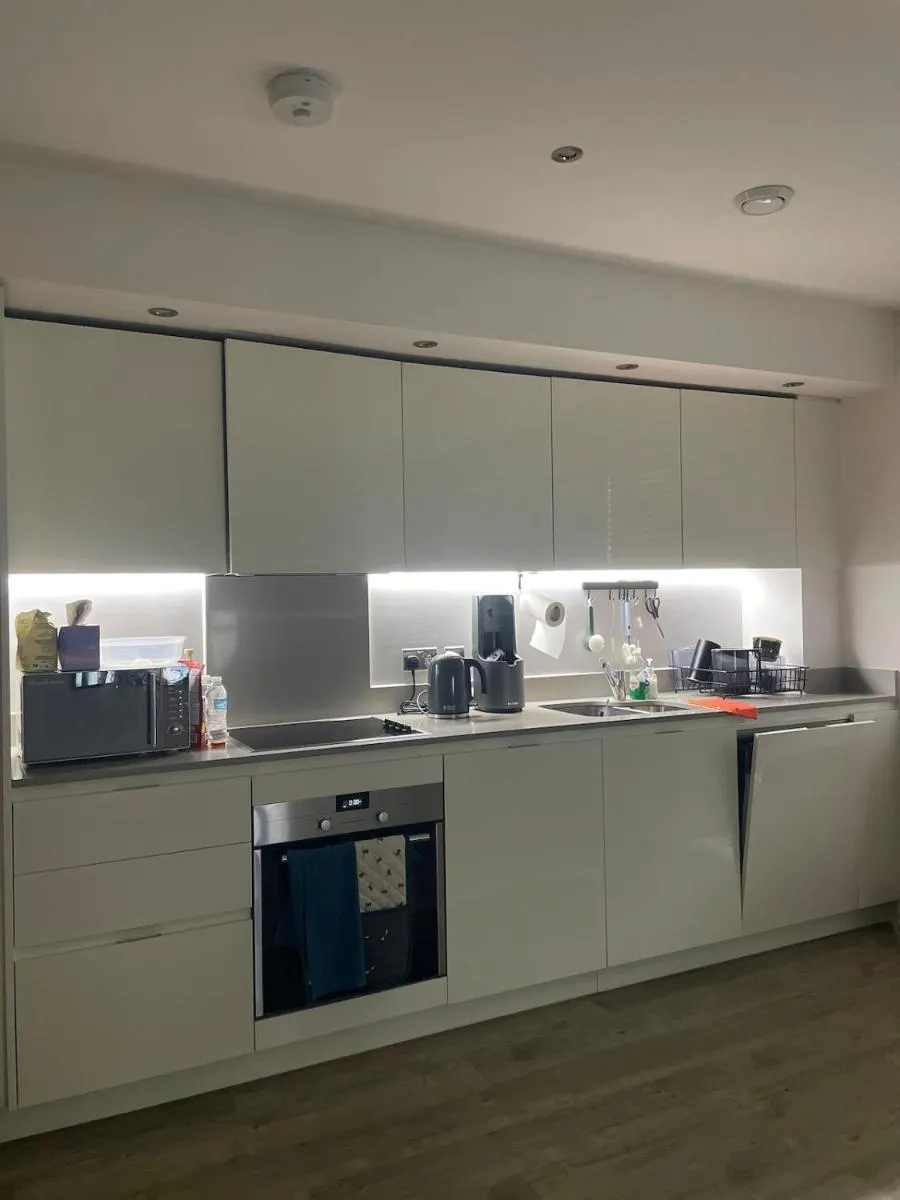 Image 4 of Cozy Flat in Gated Harrow Estate, 7mins to Station