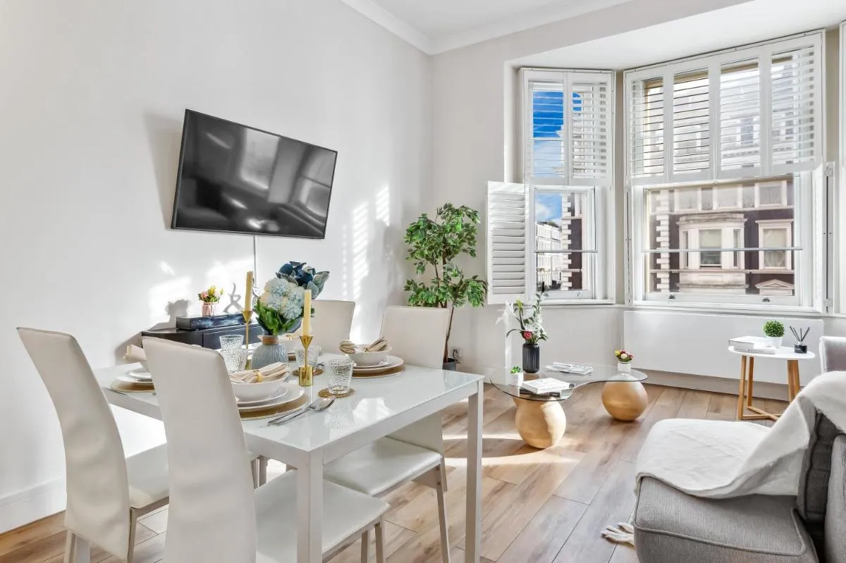Image 5 of Cozy Flat in South Kensington