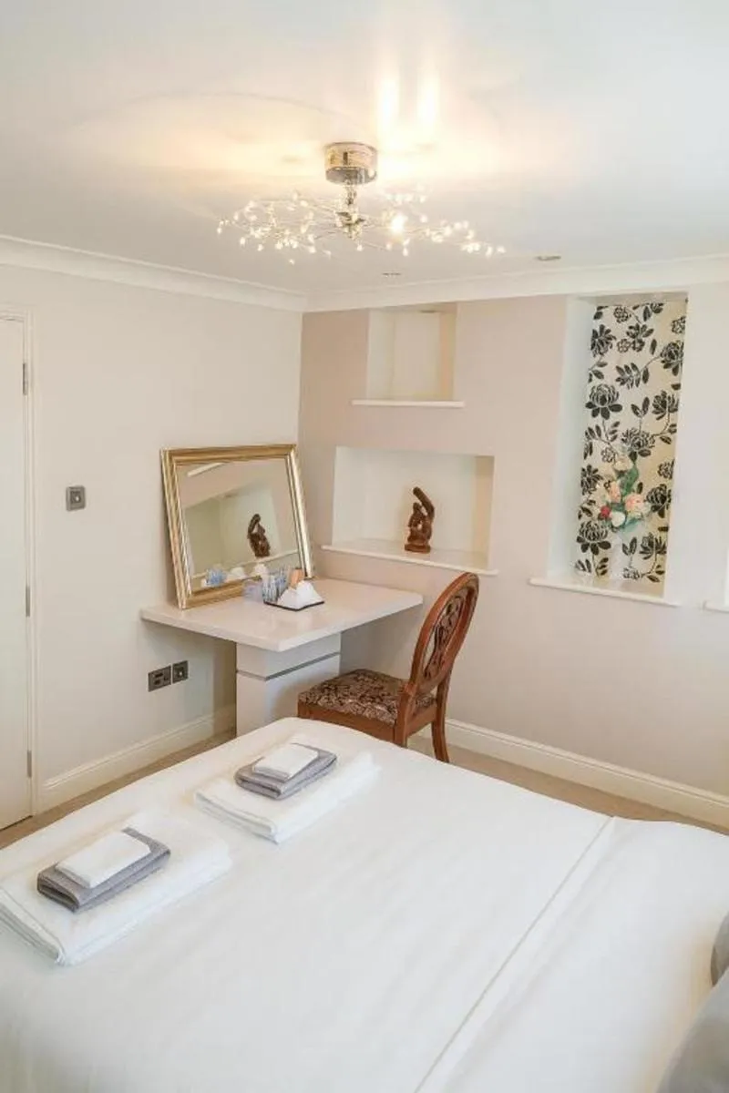 Image 3 of Cozy Guest Room in Central London with Shared Facilities