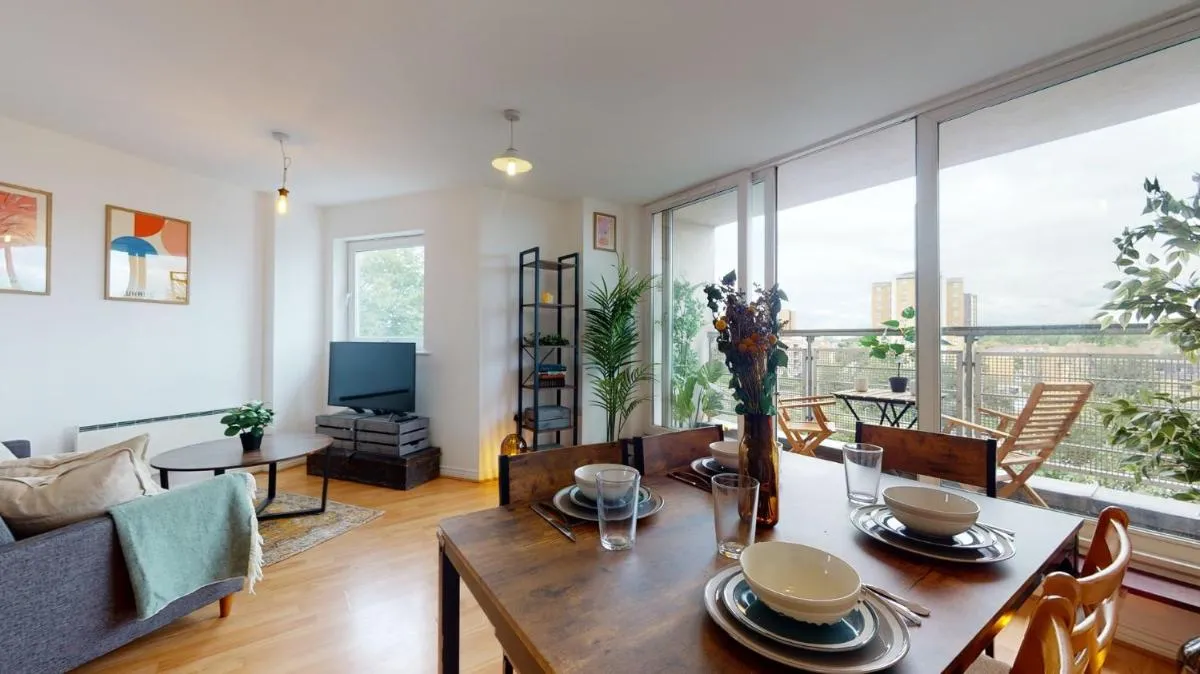 Image 5 of Cozy Hackney Apartment