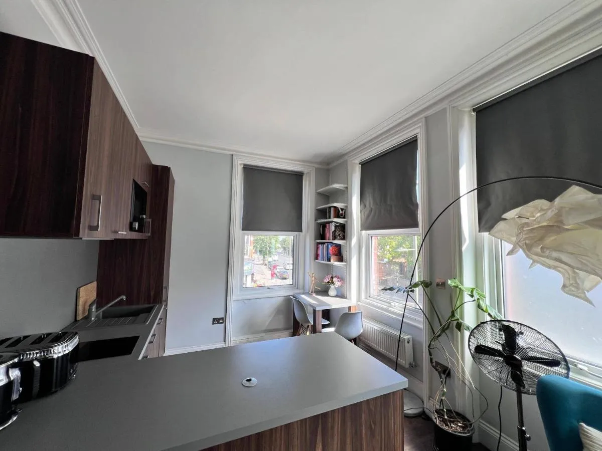 Image 3 of Cozy London Apartment with Great Location
