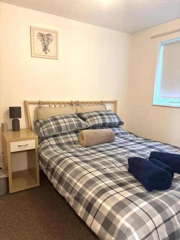 Cozy Northolt Hideaway 1BR with FREE Wifi and Street Parking