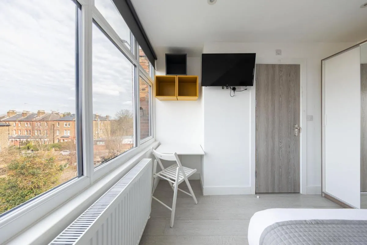 Image 3 of Cozy Rooms with Shared Kitchen and Laundry Area