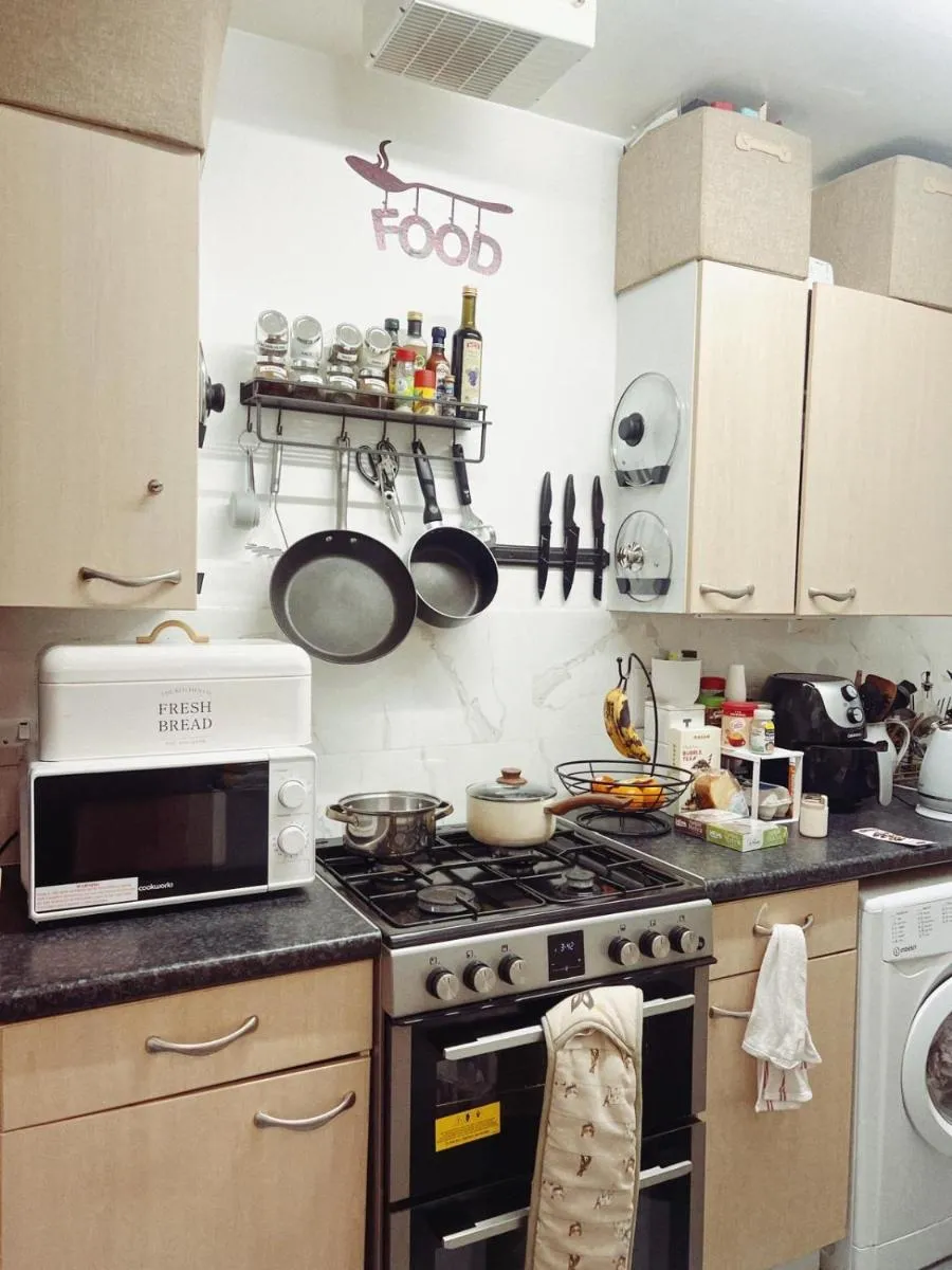 Image 4 of Cozy Studio Apartment