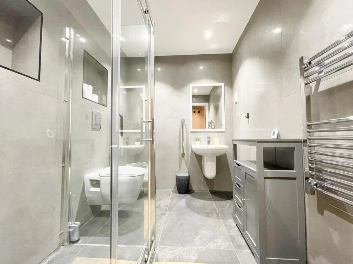 Image 3 of Cozy Studio Flat with FREE WiFi in Islington near Upper Street , Highbury , Angel Station