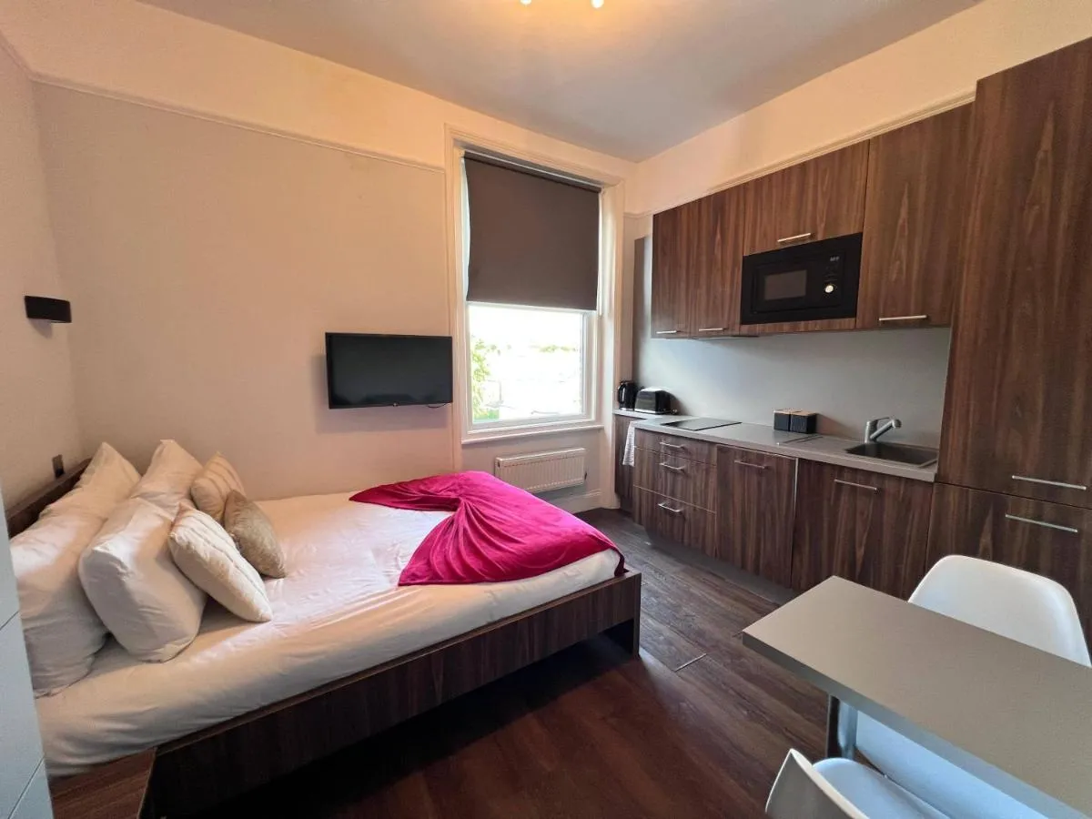 Image 5 of Cozy Studio in North London