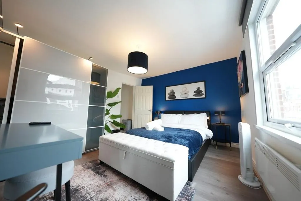 Image 1 of Cozy Urban Escape 2BR near Greenwich & Deptford