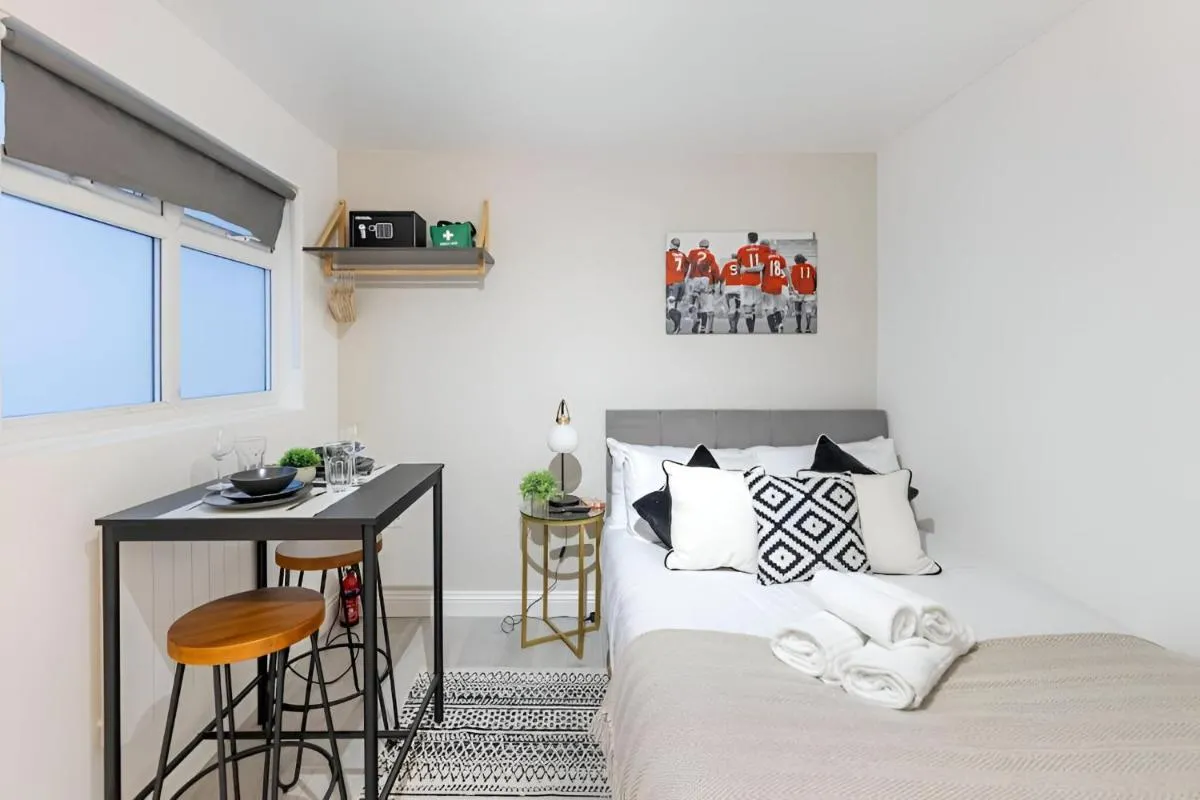 Image 3 of Cozy Vibes Minimalist Studio Stay