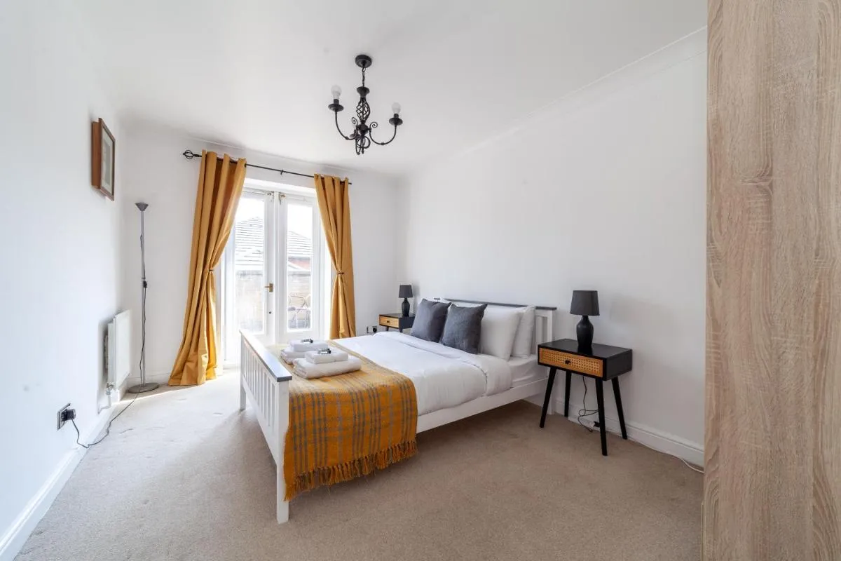 Image 5 of Cozy Welcoming 2BR Flat Near Excel Centre