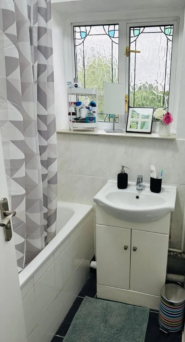 Image 5 of Cozy flat nearby trendy Shoreditch