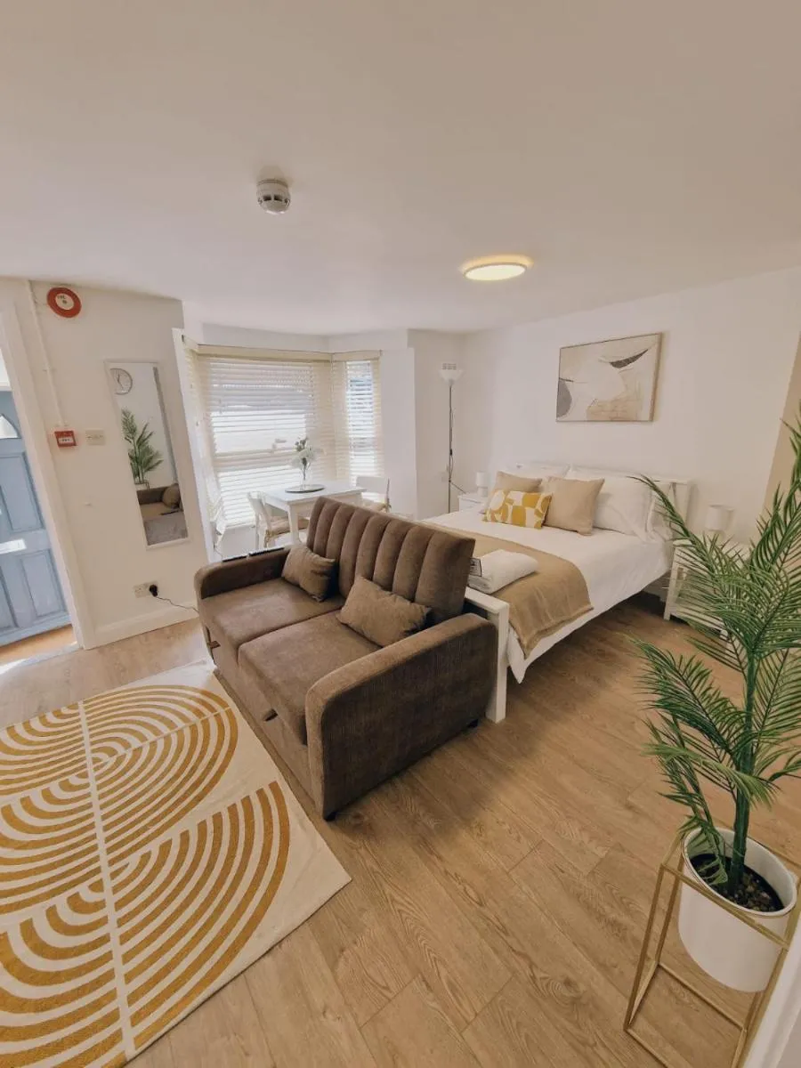 Image 4 of Cozy studio near Kings Cross