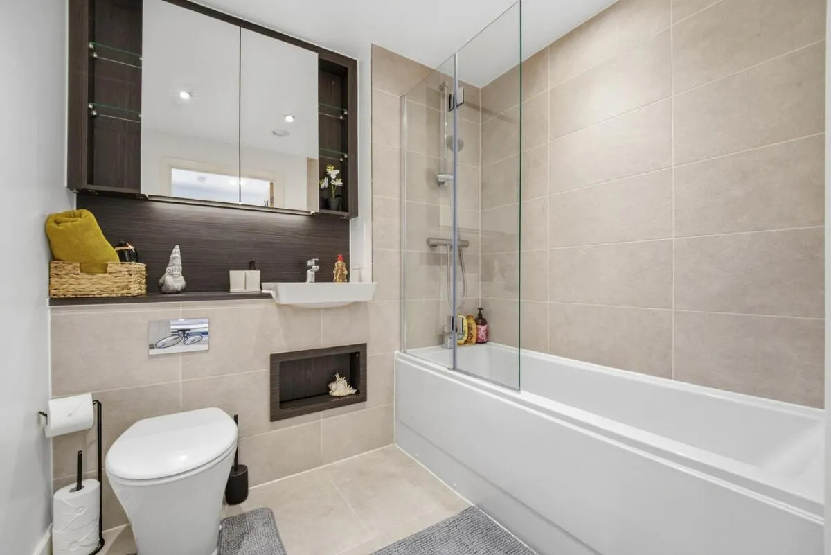 Image 3 of Cozyhome Hayes-2Sleep NearTube#Heathrow