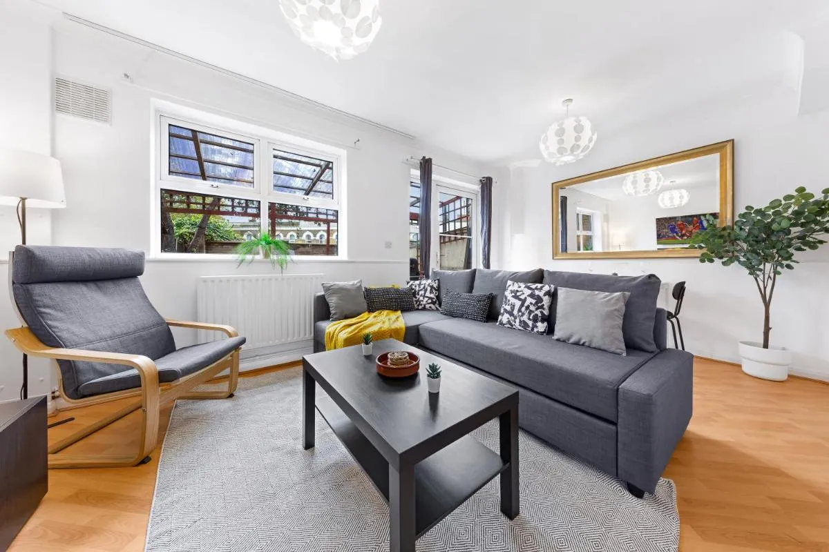 Image 5 of Cozylease 3BR In Canary Wharf,Garden, Home Gym, Sports Channel,Workspace