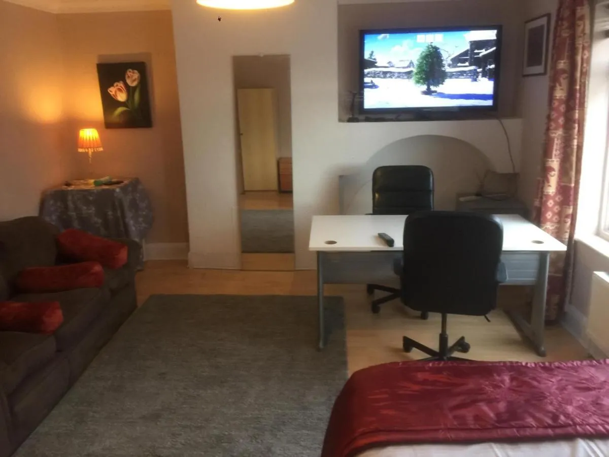 Image 5 of DACH Apartments – Cozy 3 bed Apartment in Hendon