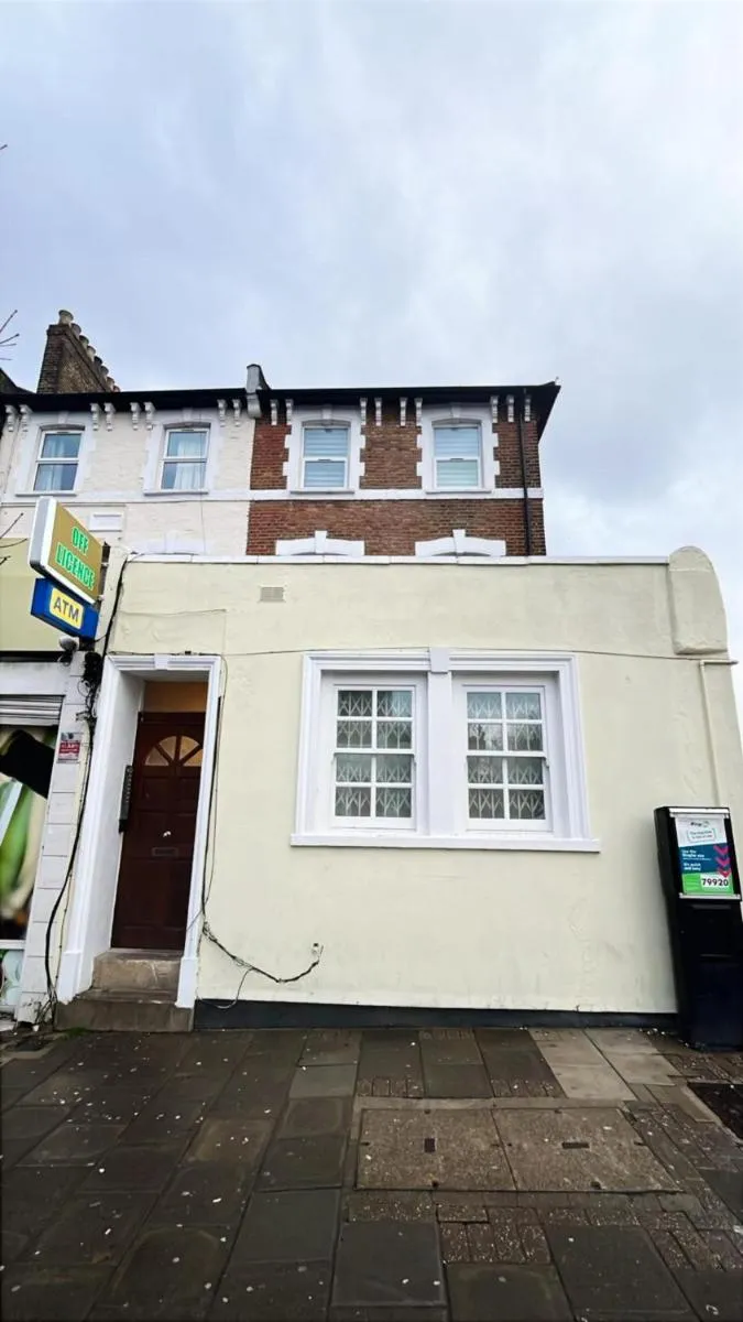 Image 5 of Dalston Luxe Studios, 10 minutes away from Liverpool Train Station