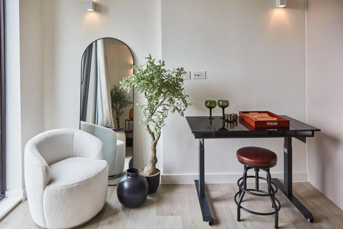 Image 4 of Dandi Greenhill West London