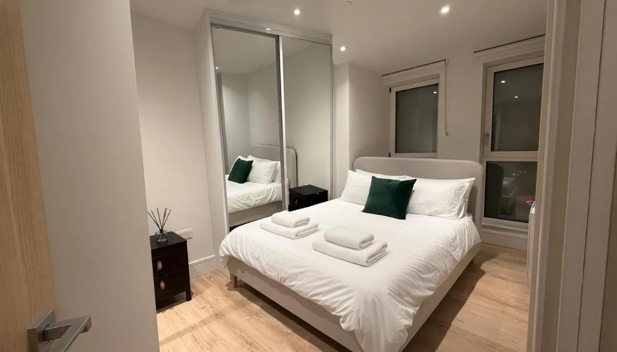 Image 4 of Deluxe 2BR Flat with Cinema, Gym, Parking & Games