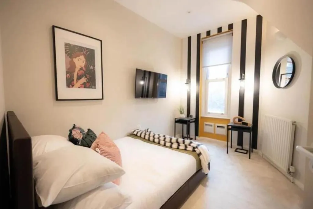 Image 5 of Deluxe 2-bedroom Apartment in Kings Cross