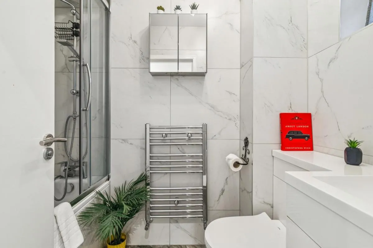 Image 3 of Deluxe Studio Flat – King’s Cross – by KeyHol Holiday Let