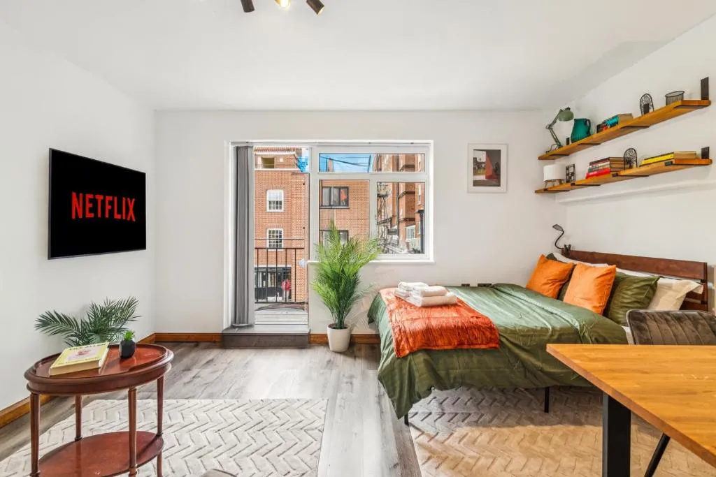 Image 1 of Deluxe Studio Flat – King’s Cross – by KeyHol Holiday Let