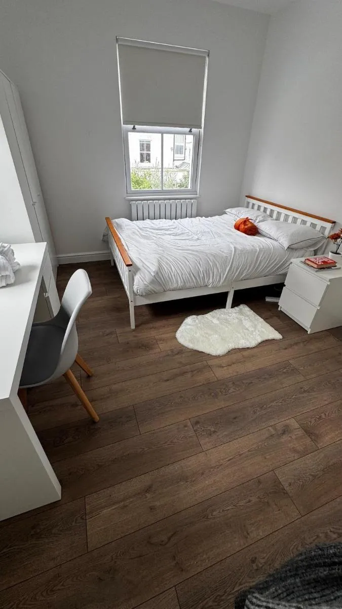 Image 2 of Deluxe Suite w PS5, Balcony, Netflix, Sleeps 6, ideal for relocators and professionals