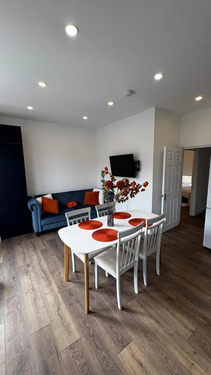 Image 5 of Deluxe Suite w PS5, Balcony, Netflix, Sleeps 6, ideal for relocators and professionals
