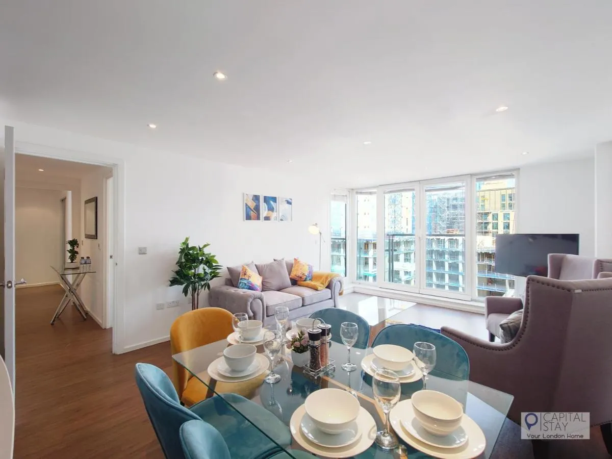 Image 4 of Deluxe Two Bed Apartment by London ExCeL & O2