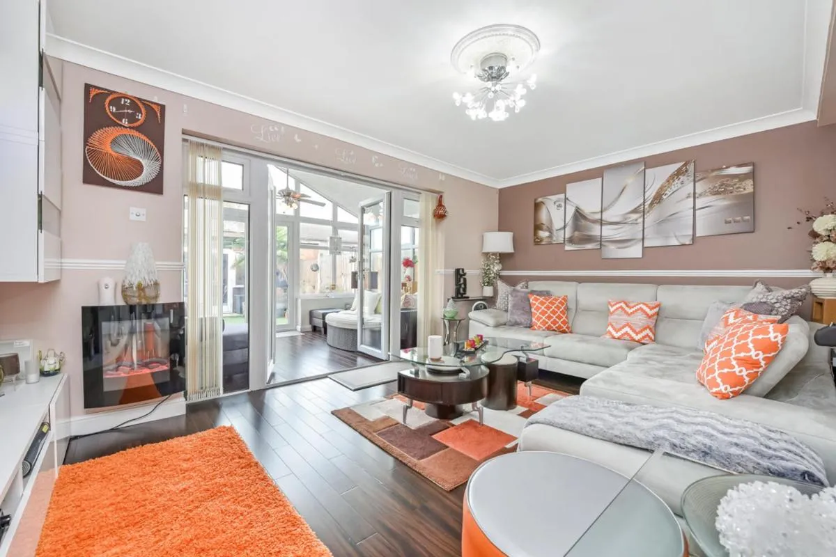 Image 5 of Docklands Stay, Room in Modern Spacious House – Near Excel Centre, City Airport, UEL,Sleeps 2