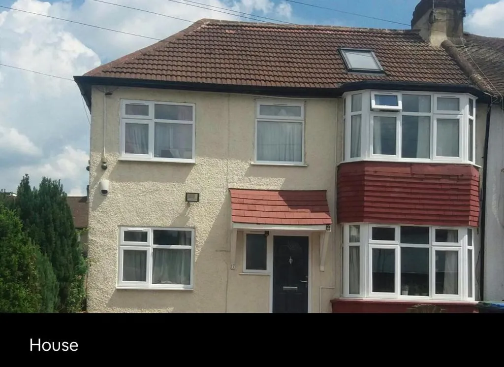 Image 1 of Double Rooms in Shared Home