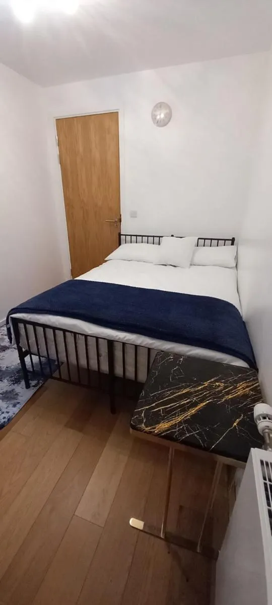Image 4 of Double room in Hoxton