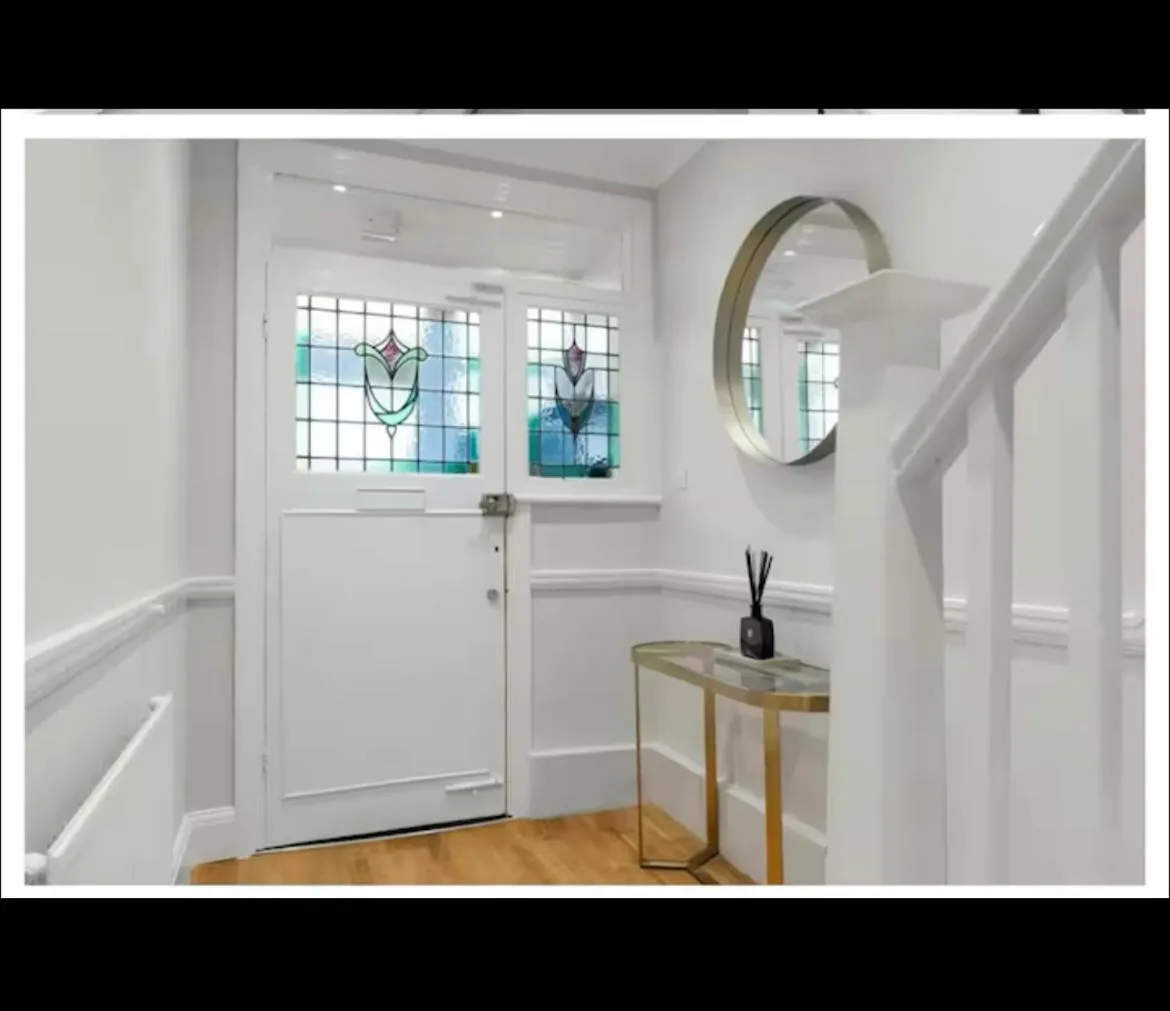 Image 5 of Downhills Studio Flat in Loft Space