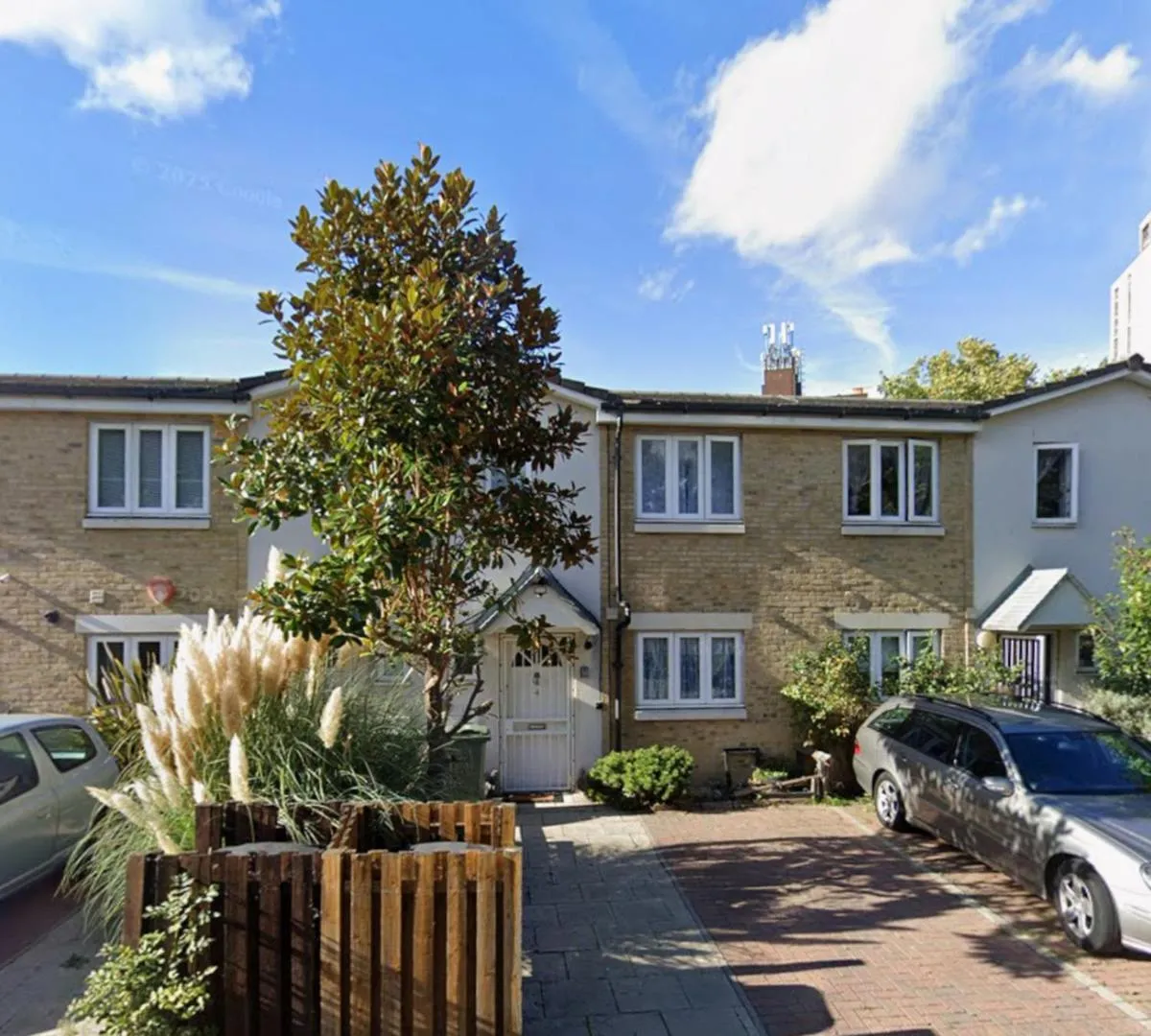 Image 3 of Duplex 2-Bed House with free Parking Near Greenwich O2 and city centre