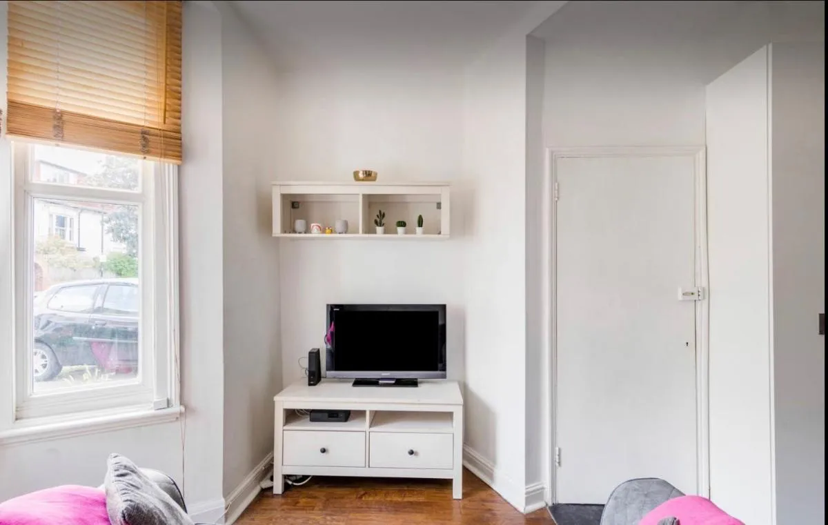 Image 5 of Duplex with free parking
