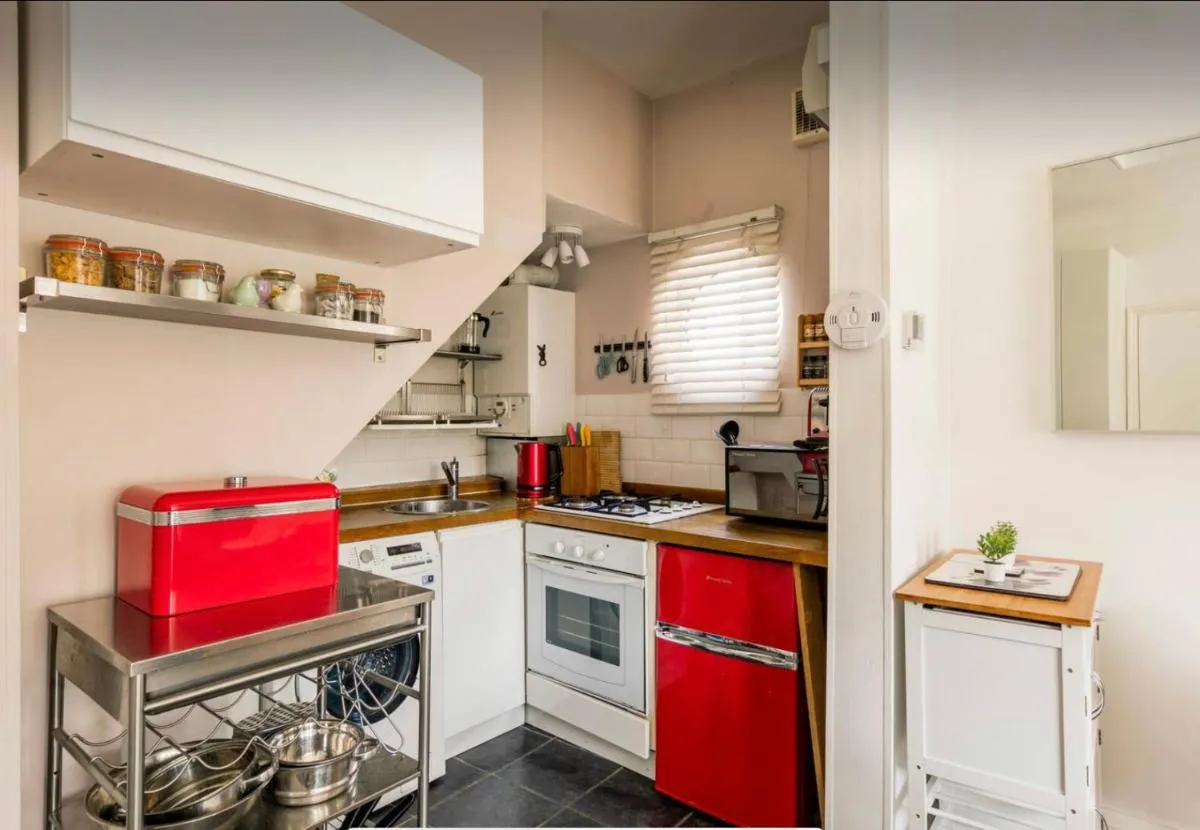Image 3 of Duplex with free parking