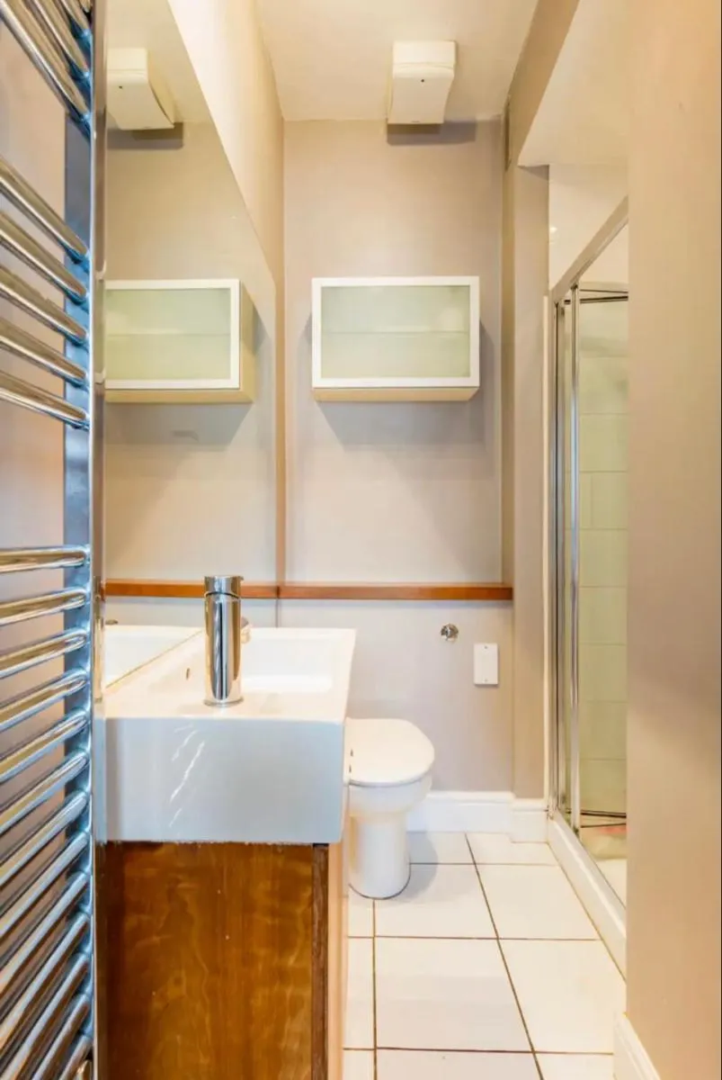 Image 4 of Duplex with free parking